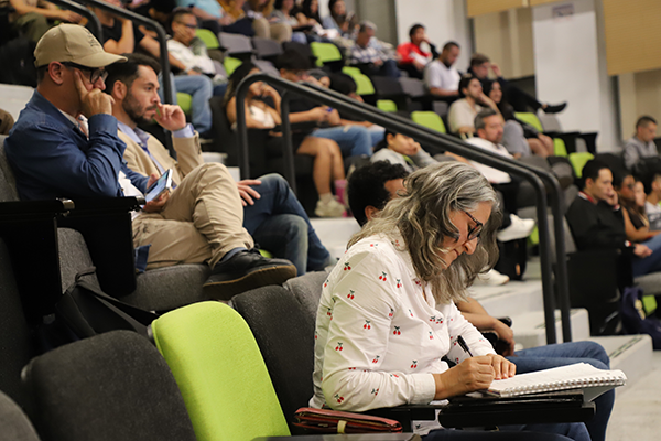 Reviva este encuentro a través del Canal de YouTube: @SedeMedellinUNAL. Foto Unimedios Medellín.