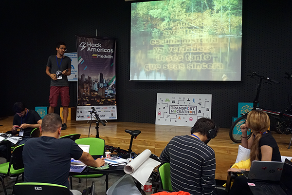 La ‘Hackathon de Transporte Medellín 2025´ abordará retos en movilidad que afectan a las grandes urbes del mundo. Foto cortesía.
