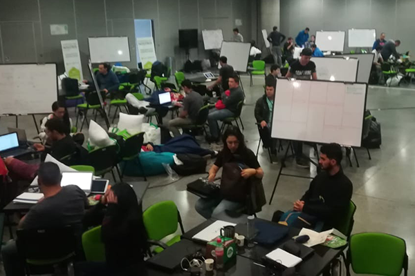 Los participantes de diversas disciplinas se unirán para construir y ayudar a transformar situaciones como el ruido, la contaminación y el alto tráfico. Foto cortesía.