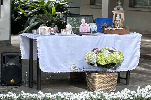 La Facultad de Ciencias rindió homenaje póstumo al profesor Carlos Guillermo Paucar Álvarez. Foto Unimedios Medellín