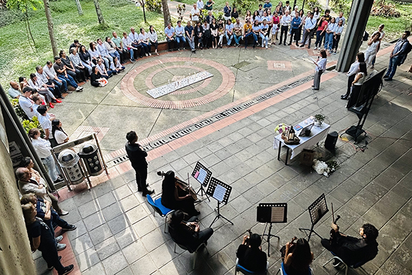 La UNAL Medellín honra la vida y legado del profesor Paucar Álvarez, sus enseñanzas, su ejemplo y su entrega perdurarán como una luz que inspirará a las generaciones venideras. Foto Unimedios Medellín