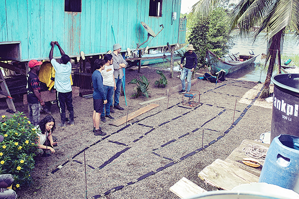 Cocreación del prototipo del velero híbrido. Foto cortesía del proyecto Econavipesca.
