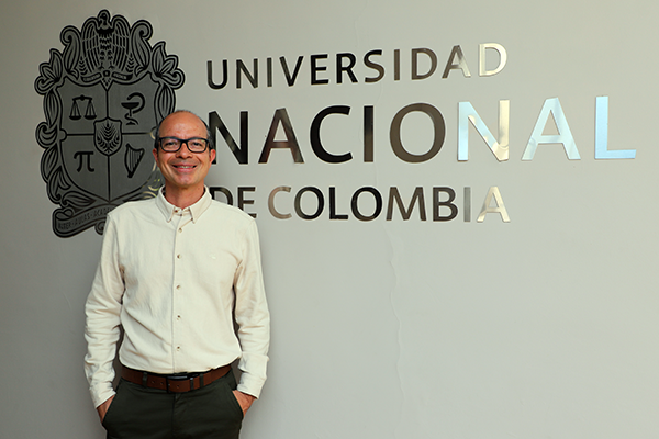 Álvaro Andrés Villegas Vélez, profesor titular adscrito al Departamento de Estudios Filosóficos y Culturales de la Facultad de Ciencias Humanas y Económicas desde 2008. Foto Unimedios Medellín