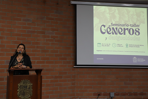 Mary Luz Alzate, vicerrectora de la UNAL Sede Medellín en el discurso inaugural. Foto Unimeidos Medellín.