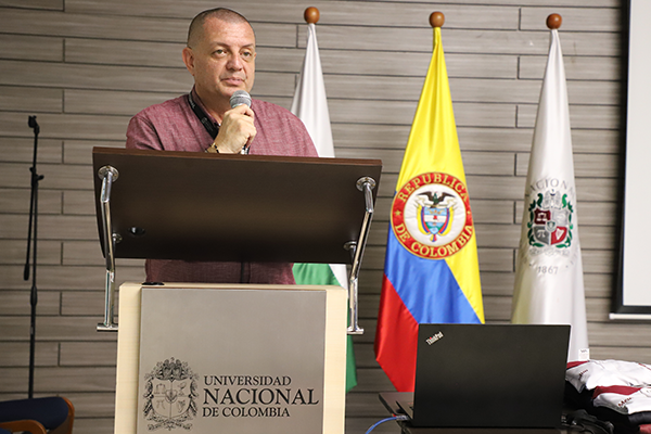 César Augusto Serna Saldarriaga, jefe de la Sección de Actividad Física y Deporte. Foto Unimedios