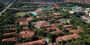  alt=
